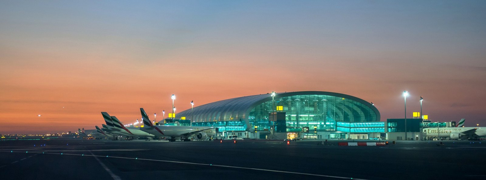 Como llegar a Dubái - Aeropuertos de Dubái y como moverse al centro