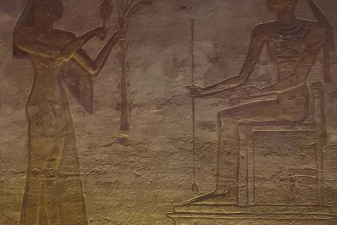 Templos de Abu Simbel - Templo de Nefertari -Nefertari con la diosa Neith