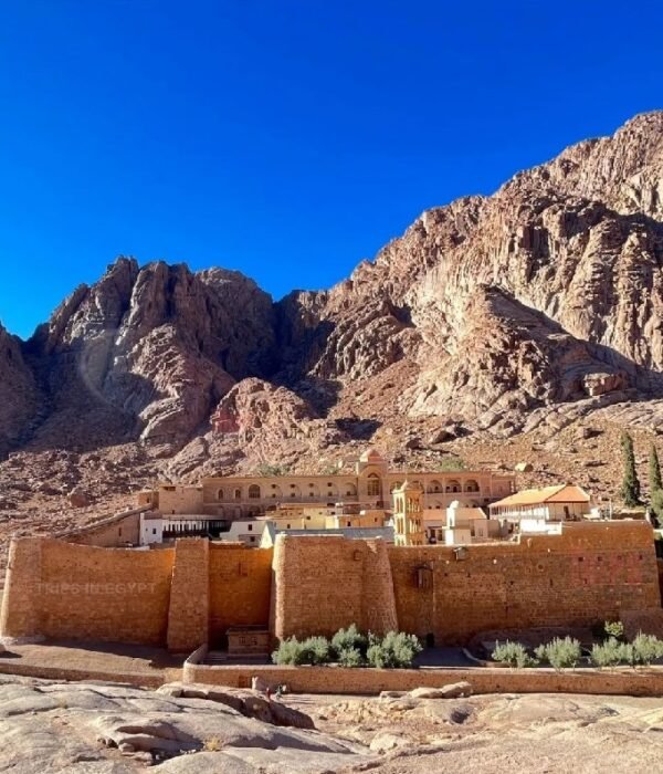 Monasterio de Santa Catalina, paquete a Egipto para visitar Cairo, monasterio de Santa Catalina, Monte Sinai y el Mar Rojo Sharm El Sheikh.